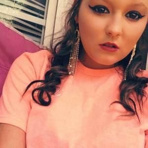 Meet your Posher, Alyssa